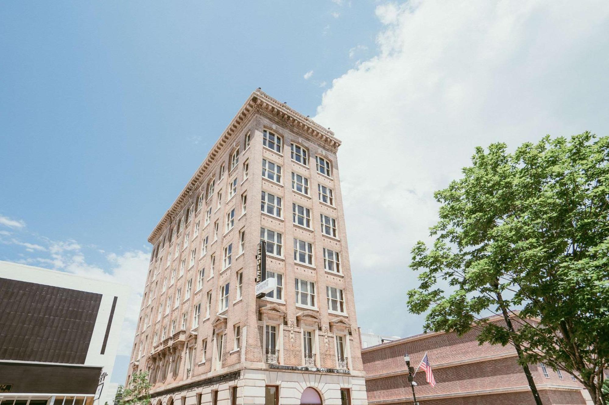 The Esquire Hotel Downtown Gastonia, Ascend Hotel Collection Екстериор снимка